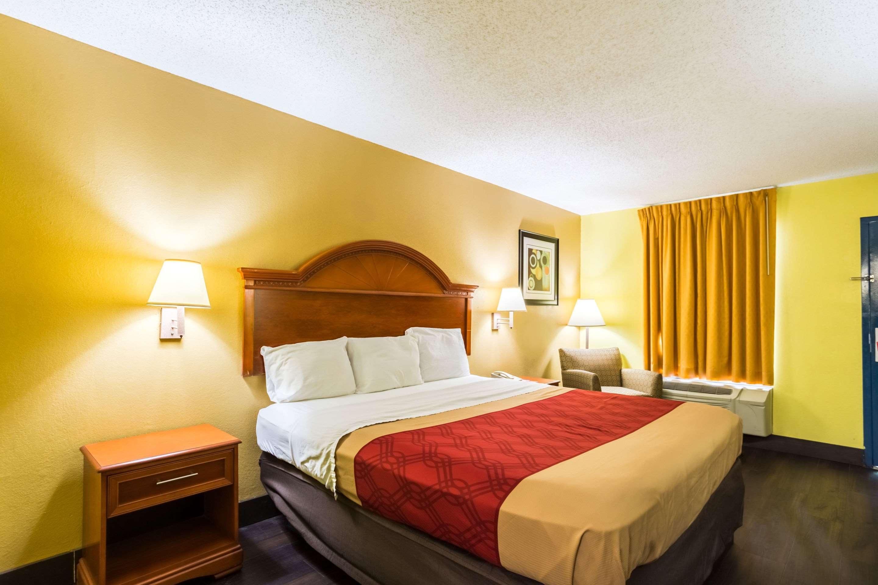 Econo Lodge Пикаюн Экстерьер фото