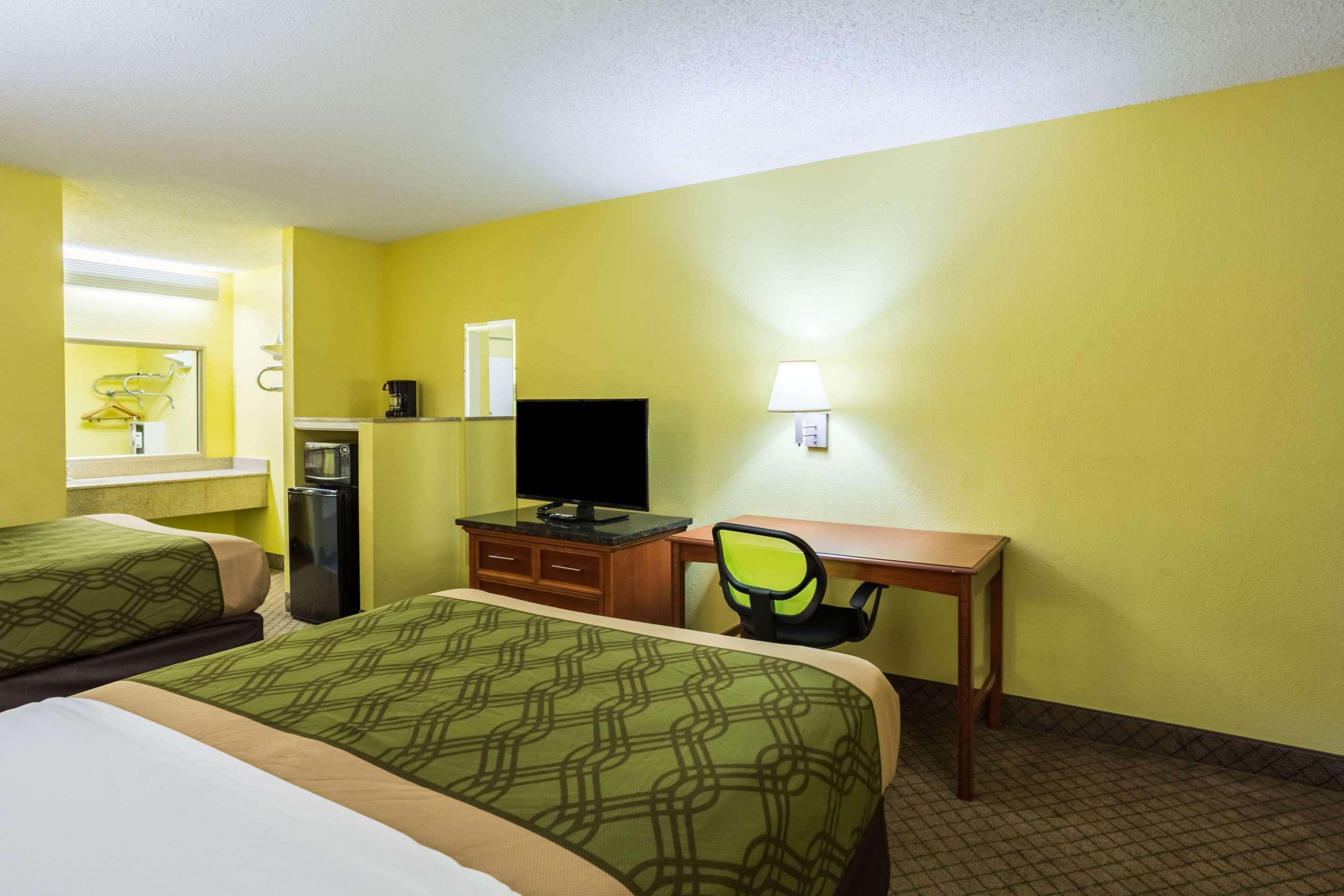Econo Lodge Пикаюн Экстерьер фото