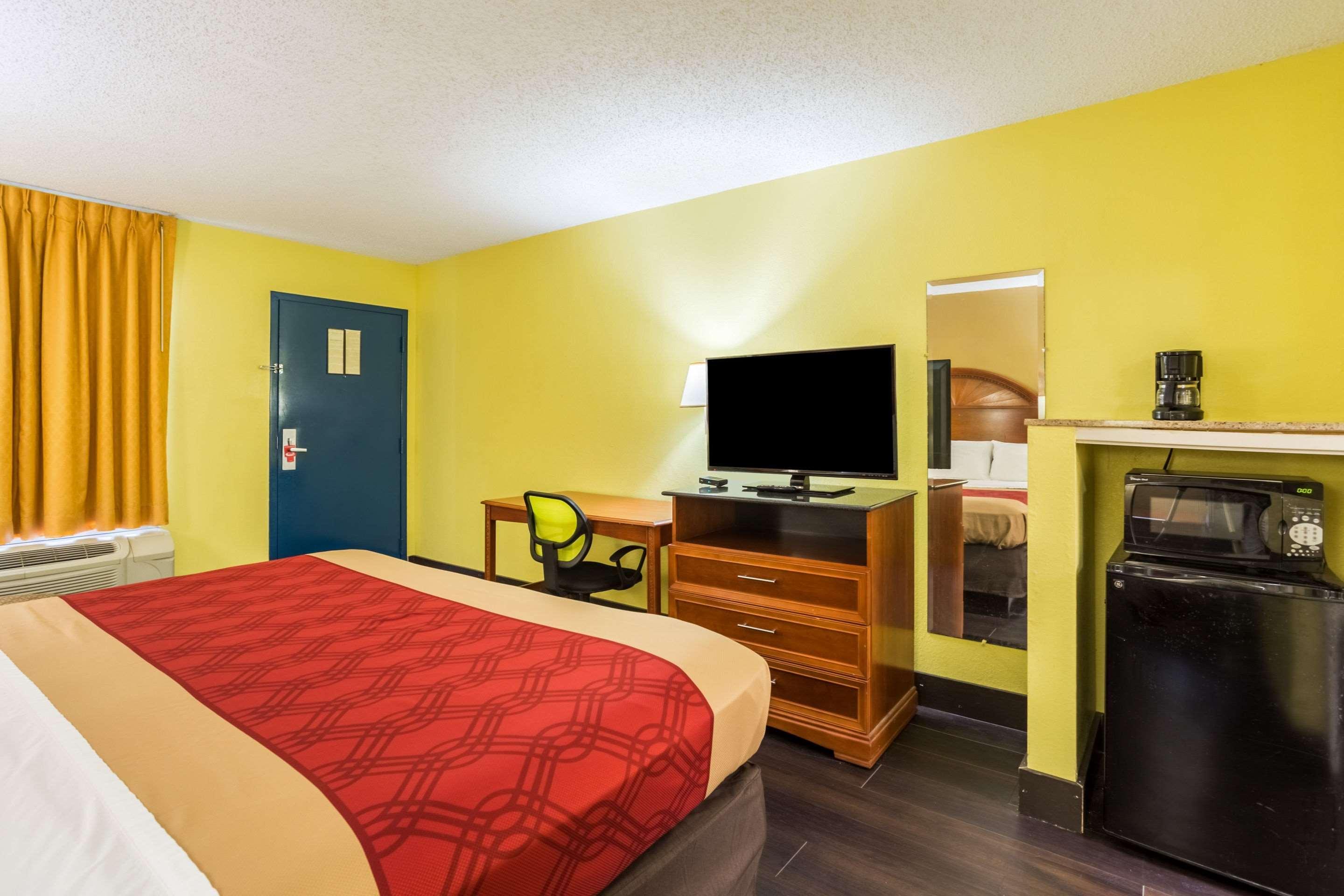Econo Lodge Пикаюн Экстерьер фото
