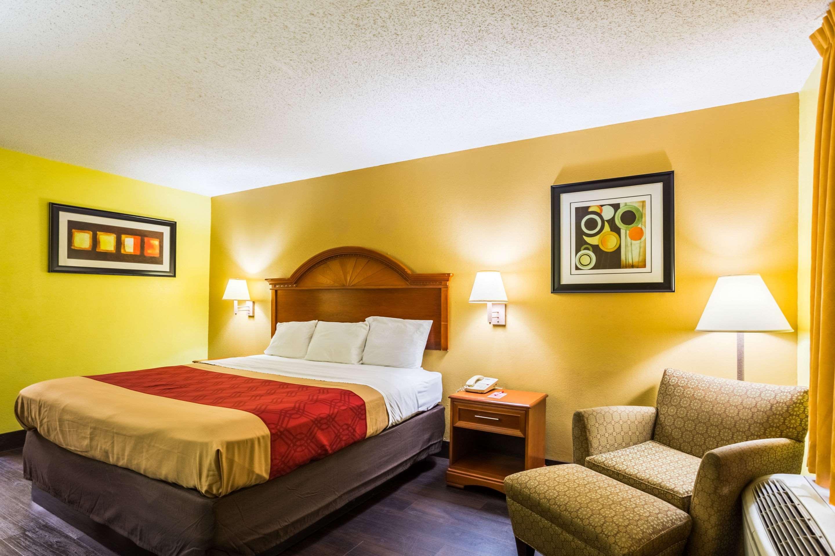 Econo Lodge Пикаюн Экстерьер фото