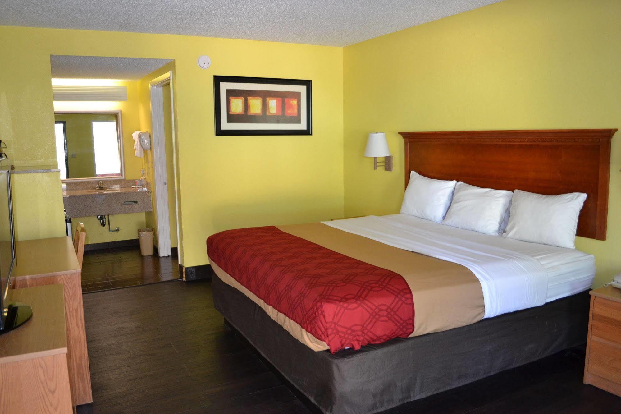 Econo Lodge Пикаюн Экстерьер фото